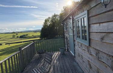 Shepherds Hut - Photo 8