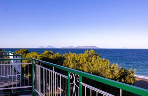 Seaview Apartment - Photo 5