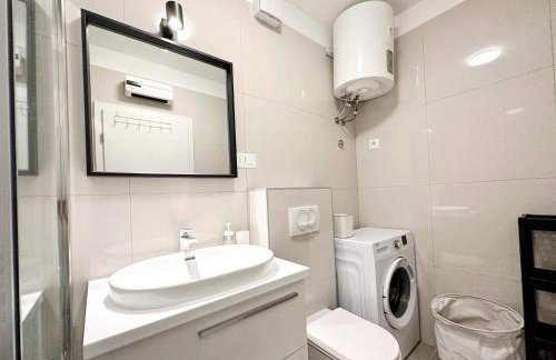 Grandpa´s tree - private garage - Photo 26