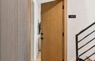 Tide House - Unit B Modern Seaside 1BD w Parking - Foto 6