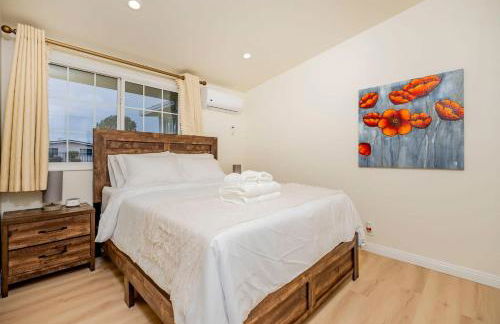 Peaceful Family Home with 3 Bedrooms and 2 Bathrooms - Photo 29