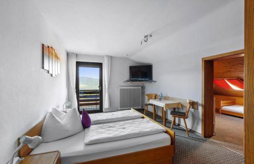 Geräumiges Ferienhaus Mit Garten In Rittsteig - Foto 9