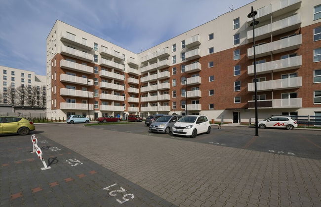 Modern Studio With Balcony by Renters - Photo 34