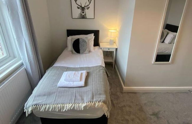 Flat - Sleeps 4 - Pet Friendly - Parking - Foto 2