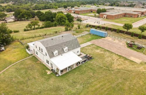 Scenic Rustic Farmhouse - Gameroom+Separate Suite - Foto 56