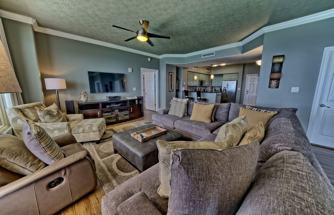 Pleasant Oceanfront Condo with Large Balcony and Beach Access - Unit 1605 by RedAwning - Foto 15