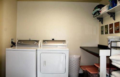 Charming Dog-Friendly Beach House with Fire Pit & Jetted Tub Near Carters Beach in Hancock, Maine - Foto 36