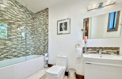 Ocean View Serenity with Theater and Heated Pool - Foto 31