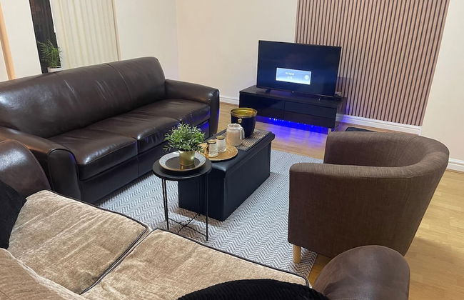 Stylish 1-bed Apt - Sleeps 4 - Parking - Wifi - Foto 19