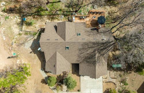 Creekside Cabin - Pup-Friendly with AC - Foto 48