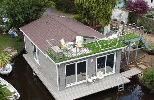 Tulana Taggs - floating home on idyllic island - Foto 1