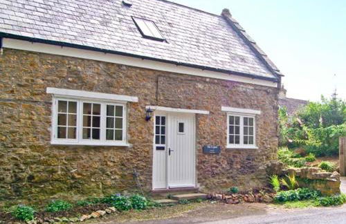 The Cygnet - Photo 1