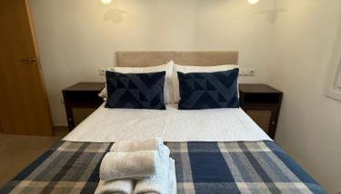 Robles home - Photo 4, towels