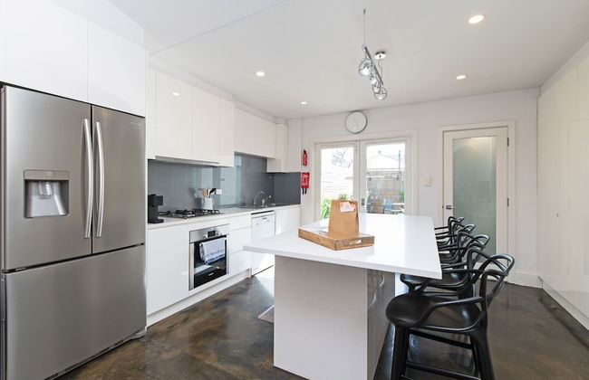 Lovely 2BR Home in Norwood - Foto 4