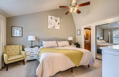 Pet Friendly Townhome WIth A Fireplace And A King Bed In Littleton - Foto 2