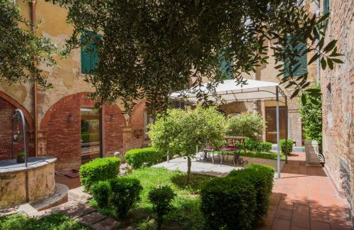 Regis Condo - Photo 96