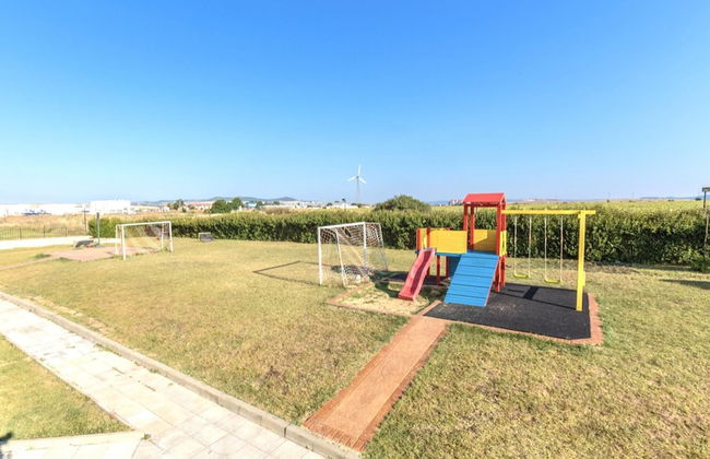 Sea View 1 Bed Apartment With Stunning Ocean Views - Photo 34