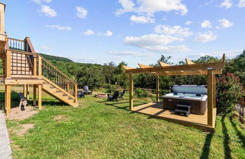 Mountain Escape on 6 acres w Hot Tub & Privacy - Foto 60
