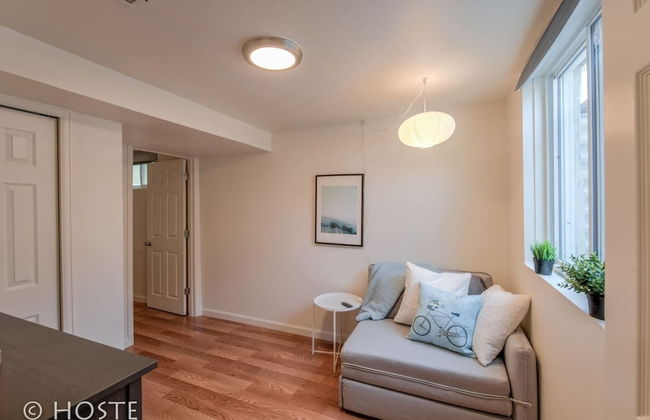 2BR Comfy Condo & Cute Patio Broadmoor Area - Foto 3