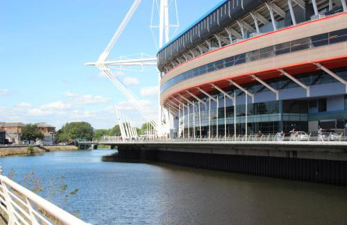 1 Fitzhamon Embankment APARTMENTS opposite Principality Stadium - LONG STAY OFFER - Foto 43