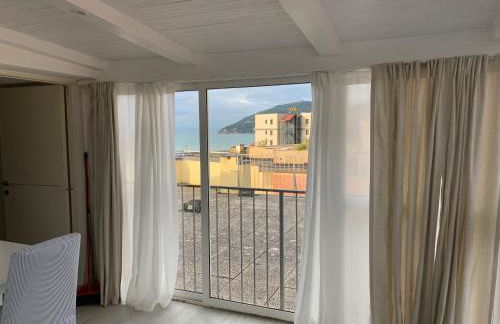 Cosy Apartment With Terrace View in Sarzana, Italy - Foto 45