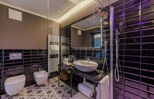 Hotel DeVille - Photo 33