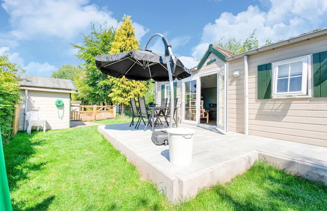 Chalet in Stegeren Near Hiking Trails - Photo 16