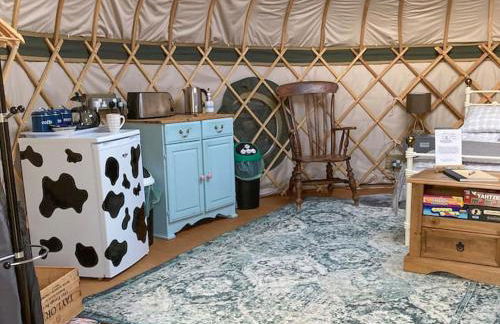 Lake View Yurts - Photo 4