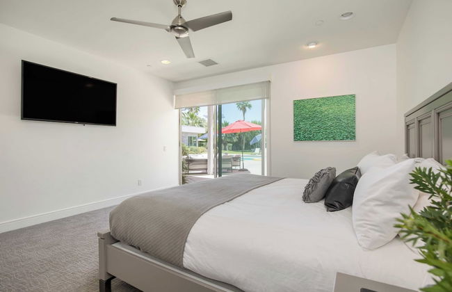 Sleeps 28! 2 Luxe Villas w/ Pool & Putting Green Polo Villas Nova by Avantstay - Foto 56