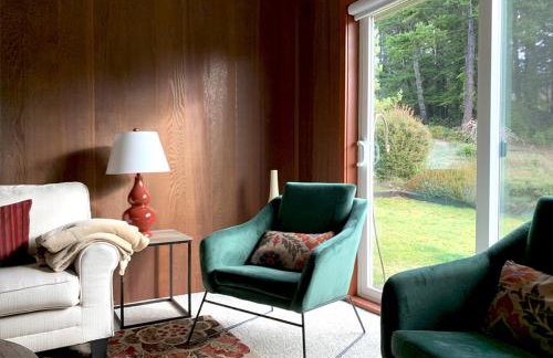 The Redwood Guesthouse at the Floras Lake Getaway - Foto 9