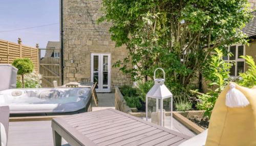 Luxury Cotswolds Cottage with Hot Tub - Foto 3