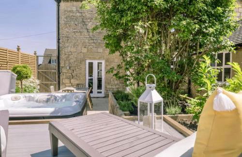 Luxury Cotswolds Cottage with Hot Tub - Foto 3