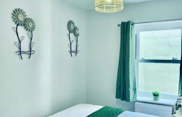 Dover Ferry Apartments x 2 Sleeps 10 with parking and castle views - Foto 26