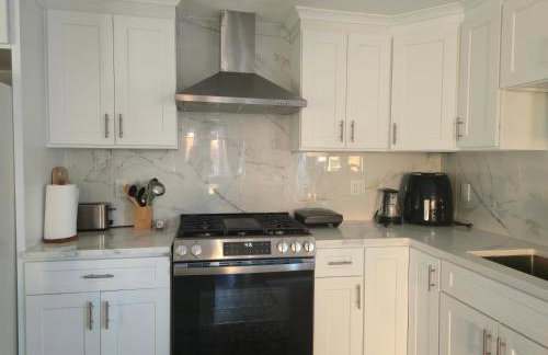 Upper-Level Oasis- Ideal for 2026 World Cup visitors - Foto 6