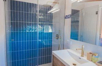 Villa renovada vista al mar y piscina climatizada - Foto 2