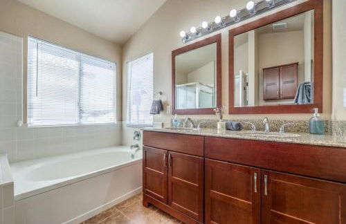 Peaceful Las Vegas Pool Oasis, Pool Table, Hammock - Foto 22