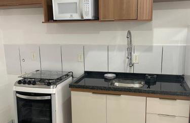 Apartamento com piscina - Foto 19