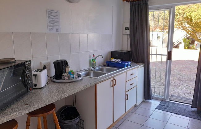 Oom Piet Self Catering Accomodation - Photo 20