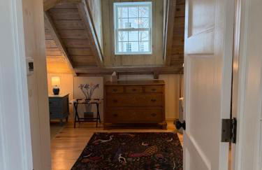 Elegant Private Barn Apartment in E Dover with 50 mile view - Foto 7