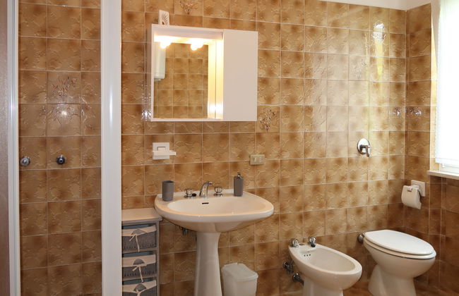 2 bedroom Apartment in Caldonazzo with garden and terrace - Photo 15