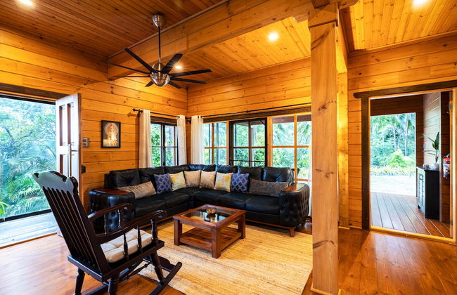 ama Stays & Trails The Malabar Villa Heliconia, Kozhikode - Foto 8