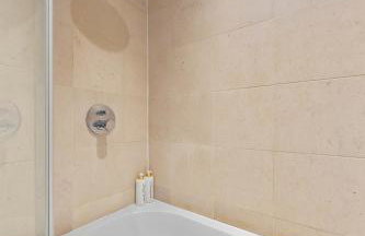 INTERIOR-DESIGN Apartment with HUGE Terrace - Photo 48