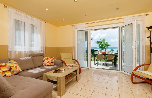 3 bedroom House in Balatonlelle with garden and terrace - Photo 4