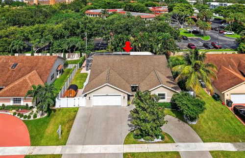 Family-Friendly Boca Gem! 4BR 3BA with Pool & Sauna - Foto 27