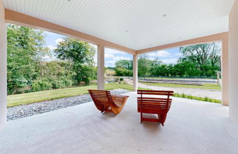 4 Bedroom Gorgeous Home In Bezinghem - Foto 1