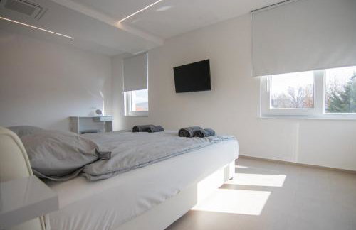 Villa Ancora, Luxury Villa with Pool - Photo 40