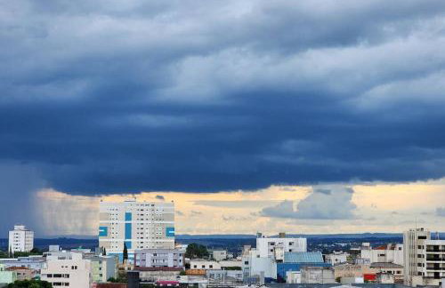 Apto aconchegante Centro Lago com 2 banheiros - Foto 11