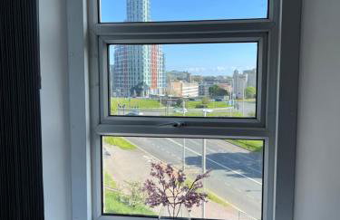 Private Parking, Urban Comfort & City Haven - Foto 5