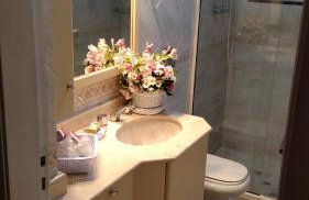 Aconchegante ao lado do shopping com garagem e Wifi - Foto 25