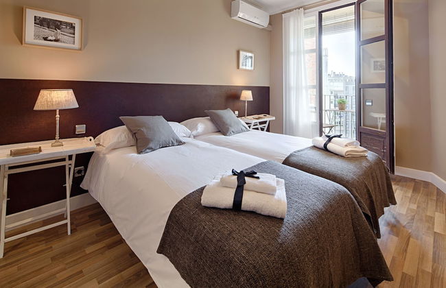 Habitat Apartments Eixample Balconies - Photo 10